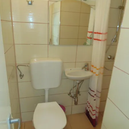 Kazinczy 4 Haloszobas Nyaralo Semesterbostad